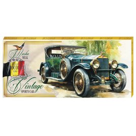 masha_cokolada_zelene_auto_vintage_car.jpg
